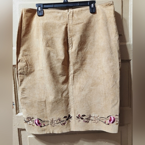 Lane Bryant Vintage 100% Genuine Leather Shell Embroidered Midi Skirt NWT - Picture 5 of 8
